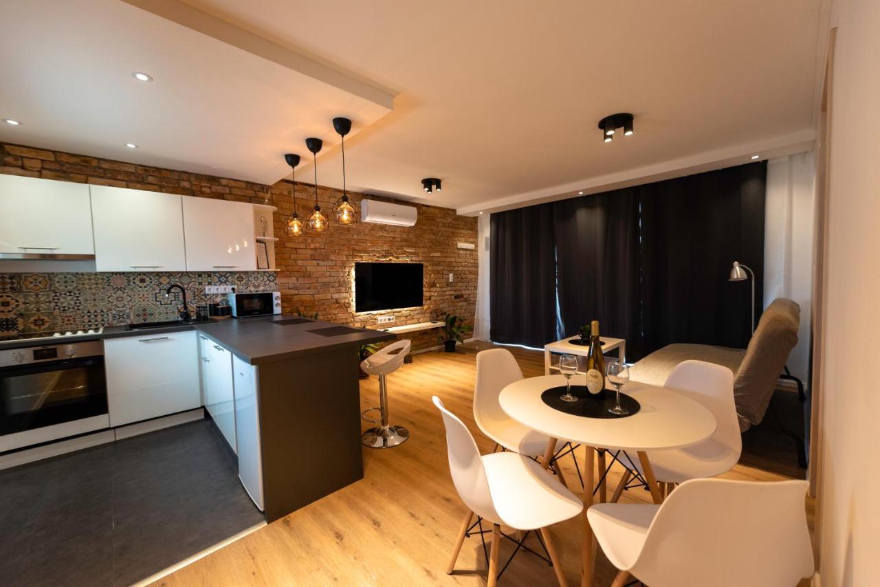 Pitypang Apartman Kapolnasnyek Exterior foto